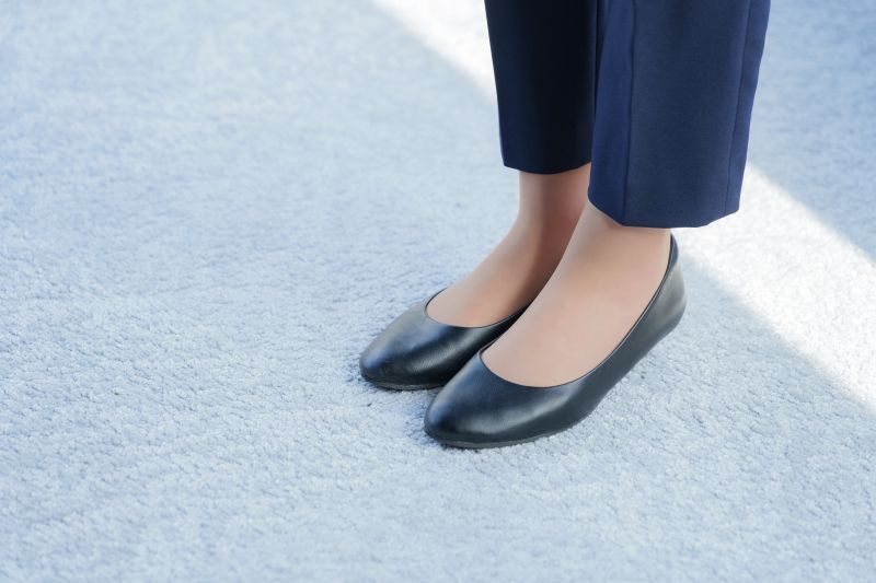 パンプスの色